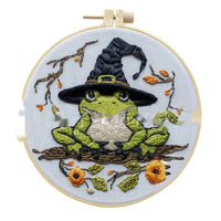 HKM-004243 Embroidery Skull Bat Design with Cotton and Linen Material – 15cm Bamboo Frame Included