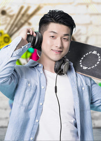 HKM-005459 Enclosed Headphone Monitor with Microphone for Computer Use - White or Black Options