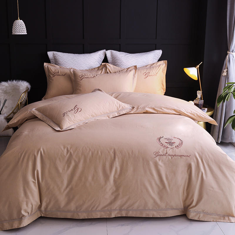 HKM-005715 Cotton Duvet Cover Set, Four-Piece Bedding for Various Bed Sizes with Elegant Floral Designs