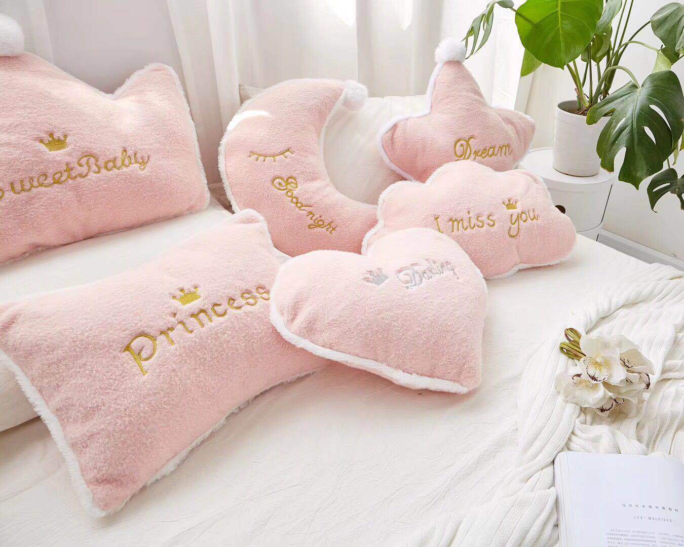 HKM-006995 Crown Lumbar Pillow Cushion - Modern Plush Design with Cartoon Patterns, Multiple Sizes Available