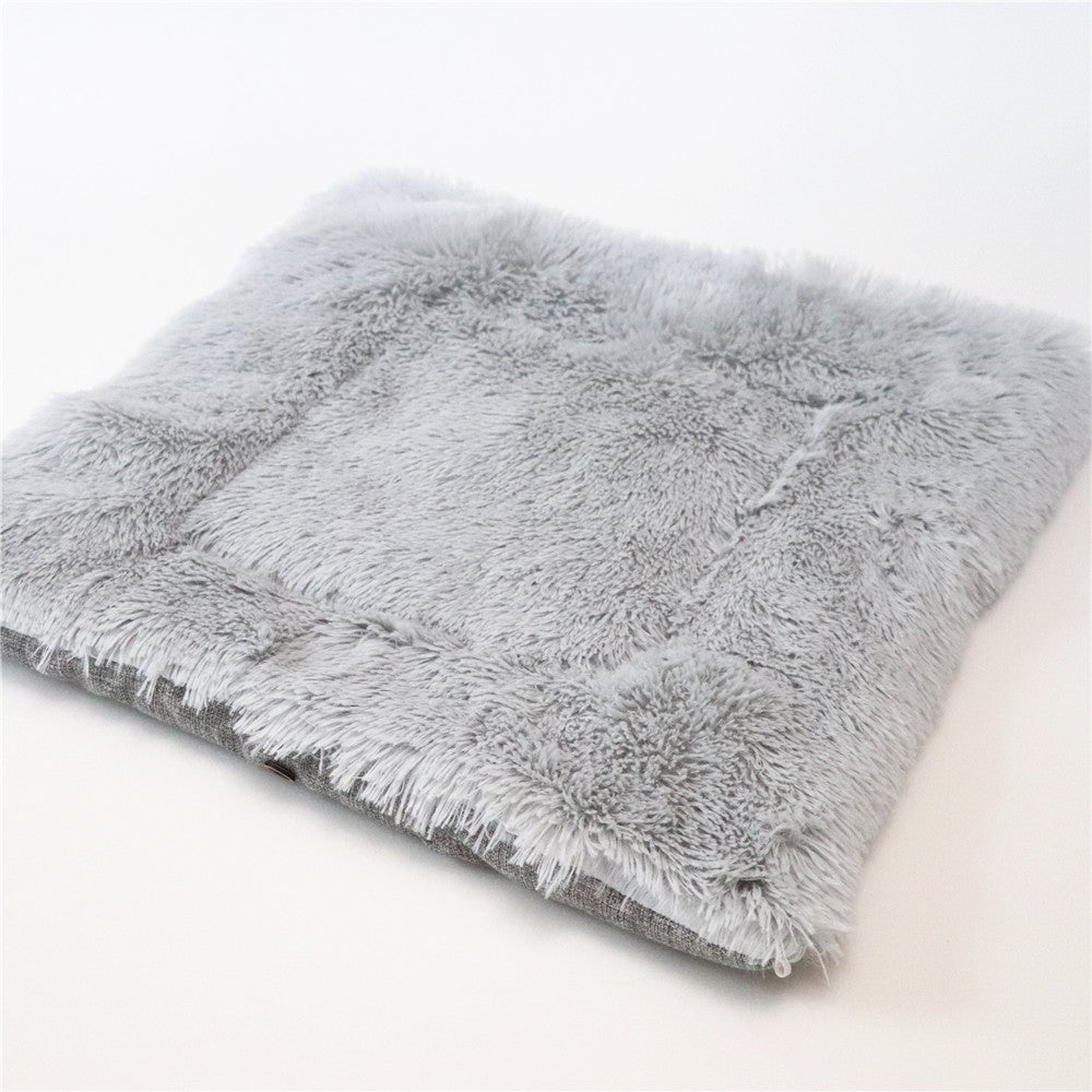 HKM-007059 Convertible Plush Pet Mat for Cats and Small Dogs - Easy-Fold Bed, Machine Washable, Soft Comfort
