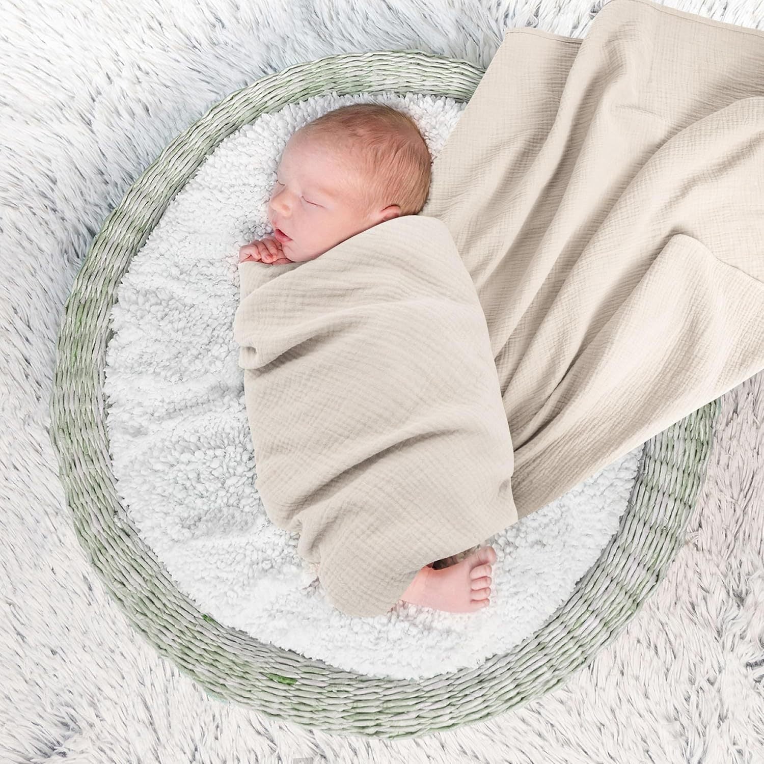 HKM-007699 Soft Cotton Gauze Hug Blanket Set - Three-Piece, Multilayer Designs, 100x100cm & 120x120cm