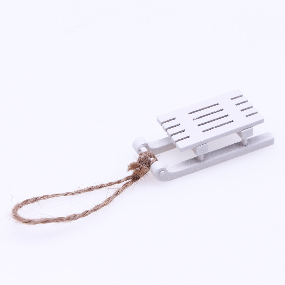 HKM-013587 Wooden Sleigh Christmas Tree Pendant for Home and Office Decor