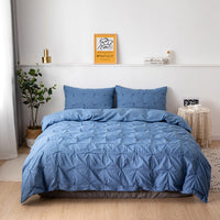 HKM-013779 Three-Piece Bedding Set with Geometric Pattern in Brushed Polyester for Various Bed Sizes