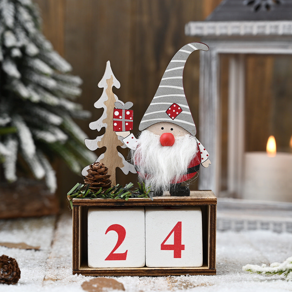 HKM-014739 Wooden Pine Cone Christmas Calendar Decoration for Seniors - 15cm x 9cm