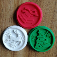 HKM-015891 Silicone Biscuit Stamp with Wooden Handle for Perfectly Shaped Treats