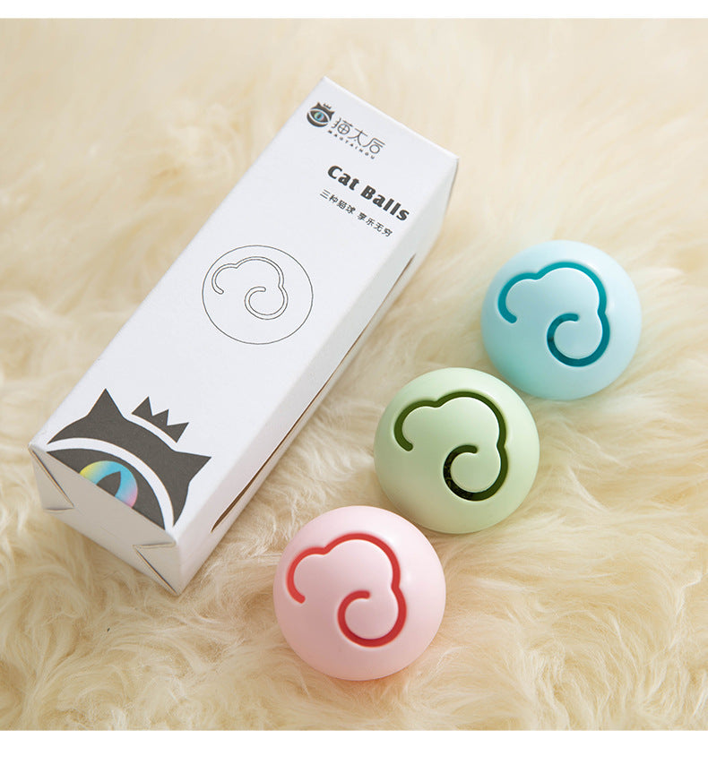 HKM-018387 Cat Toy Ball with Maple Leaf Design and Mint Bell, ABS Plastic, 4.5cm Diameter