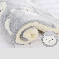 HKM-019091 Thickened Flannel Blanket for Cats and Dogs - Soft, Comfortable, Non-Slip Pet Cover