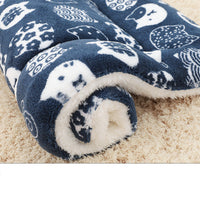 HKM-019091 Thickened Flannel Blanket for Cats and Dogs - Soft, Comfortable, Non-Slip Pet Cover