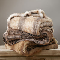 HKM-021523 Striped Velvet Blanket - Soft & Cozy for Autumn and Winter, Available in Two Sizes