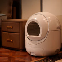 HKM-026643 Fully Automatic Enclosed Cat Litter Box with Quiet Operation and Intelligent Monitoring