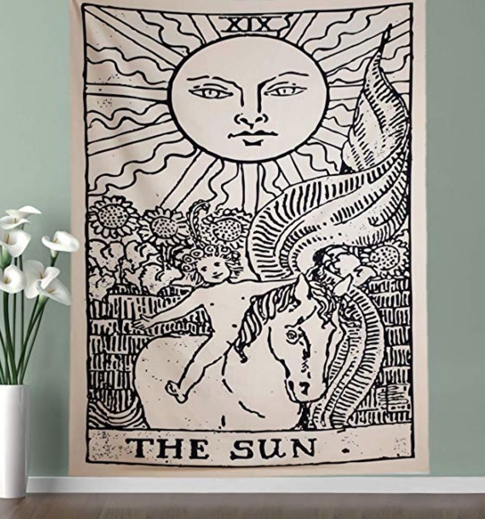 KTX-027667 Elegant European Sun Tapestry in Durable Polyester Material