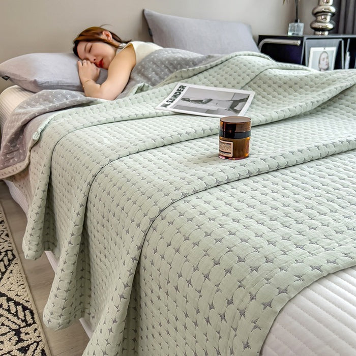 HKM-032403 Cotton Gauze Blanket with European Geometric Design for Summer Comfort