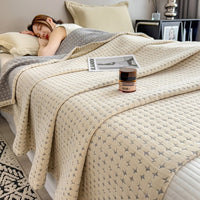 HKM-032403 Cotton Gauze Blanket with European Geometric Design for Summer Comfort