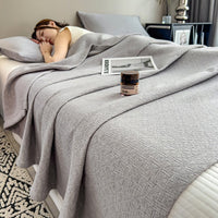 HKM-032403 Cotton Gauze Blanket with European Geometric Design for Summer Comfort