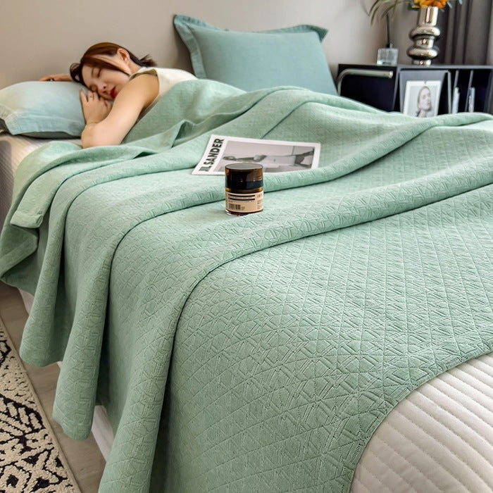 HKM-032403 Cotton Gauze Blanket with European Geometric Design for Summer Comfort