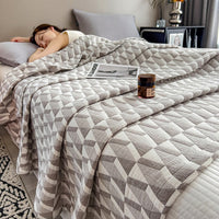 HKM-032403 Cotton Gauze Blanket with European Geometric Design for Summer Comfort
