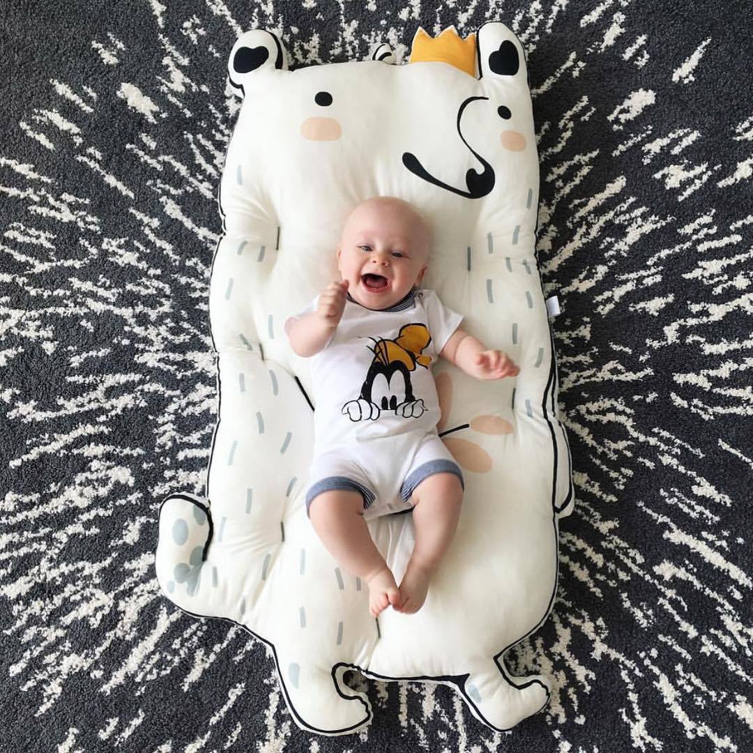 HKM-032787 Children's Play Mat - Rabbit and Raccoon Design, 120x65 cm Fabric Toy for Infants (0-3 Years)