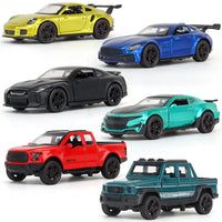 HKM-033363 1:36 Scale Pull Back Alloy Diecast Car Toy for Collectors and Kids