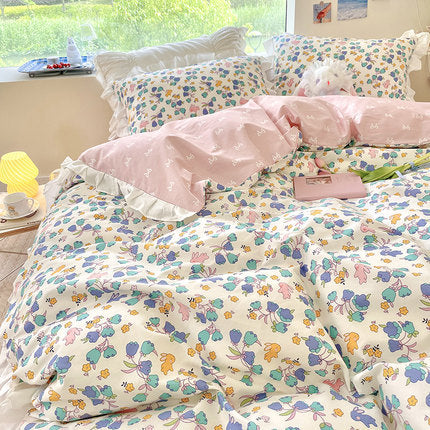 HKM-034707 Cartoon-Themed Cotton Summer Bed Set - Three-Piece Bedding Ensemble with Lace Designs