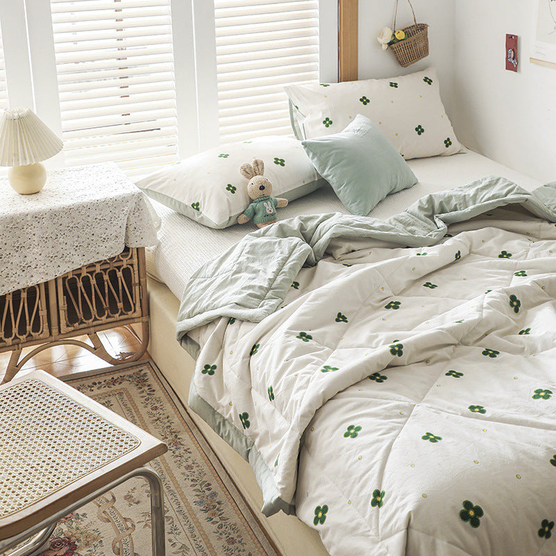 HKM-037331 Japanese Style Floral Cotton Air Conditioner Quilt with Pillow Pair, Available in Multiple Sizes