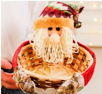 HKM-037779 Cedar Basket Collection: Elk, Snowman, and Elderly Designs in Small and Large Sizes