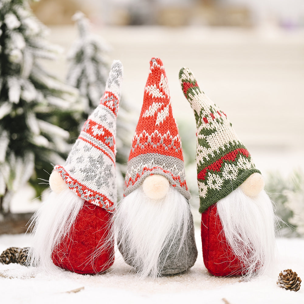 HKM-043539 Forest Elderly Doll Ornaments with Snowflake Knitted Hats for Christmas Decoration - 19cm, Non-Woven Fabric
