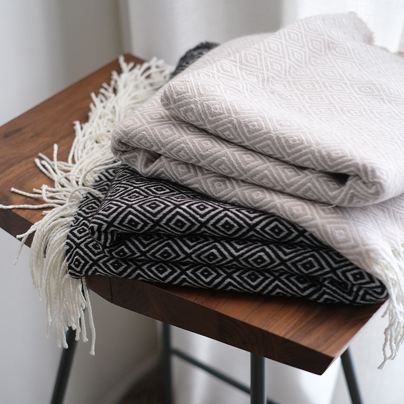 HKM-045075 Nordic Style Geometric Woven Sofa Blanket in Black - 127 x 170 CM Acrylic Material