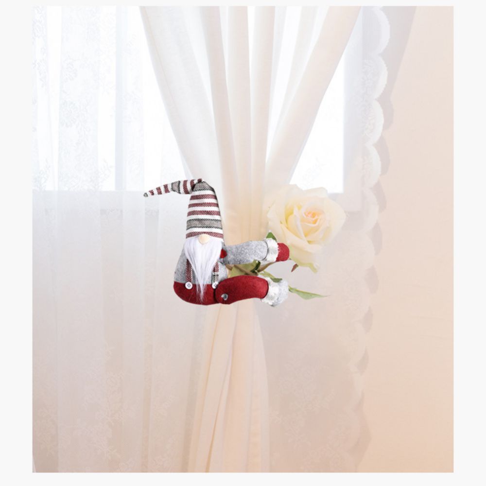 KTX-045779 Christmas Curtain Buckle - Non-Woven Fabric with Striped Hat Forest Design, 38cm Height, 26cm Width, Two Beard Styles Available