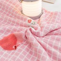 HKM-048531 Peach Pattern Flannel Thermal Blanket for Cozy Comfort