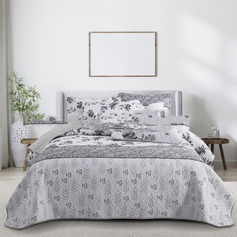 HKM-048531 Quilted Three-Piece Bedspread Set with Floral and Plant Design - 229x229cm