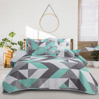 HKM-048531 Quilted Three-Piece Bedspread Set with Floral and Plant Design - 229x229cm