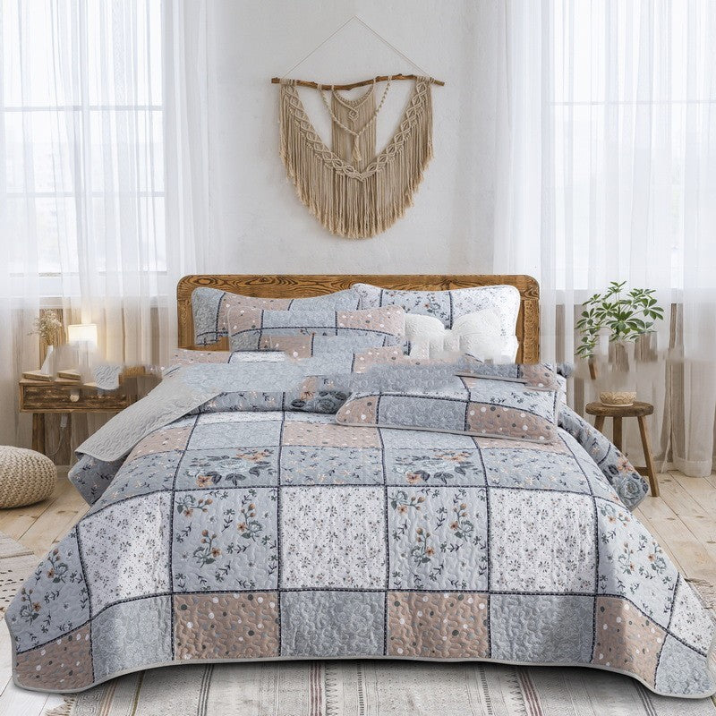 HKM-048531 Quilted Three-Piece Bedspread Set with Floral and Plant Design - 229x229cm