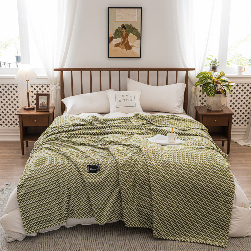 HKM-048851 Milk Velvet Thickened Yarn-Dyed Striped Flannel Blanket for Autumn and Winter
