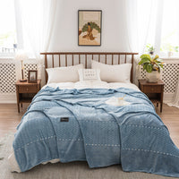 HKM-048851 Milk Velvet Thickened Yarn-Dyed Striped Flannel Blanket for Autumn and Winter