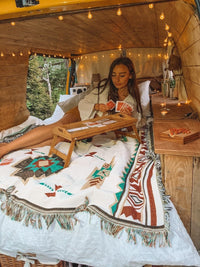 HKM-056979 Geometric Pattern Cotton Blanket with Tassels for RV and Picnic Use