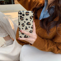HKM-057683 Oil Painting Leopard Print Phone Case for Apple and Huawei, Flexible Back Cover, Korean Style Design