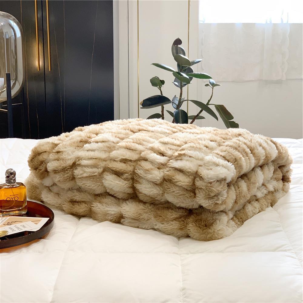 HKM-057747 Cozy Faux Fur Fleece Blanket for All Seasons in Bubble Rabbit Design