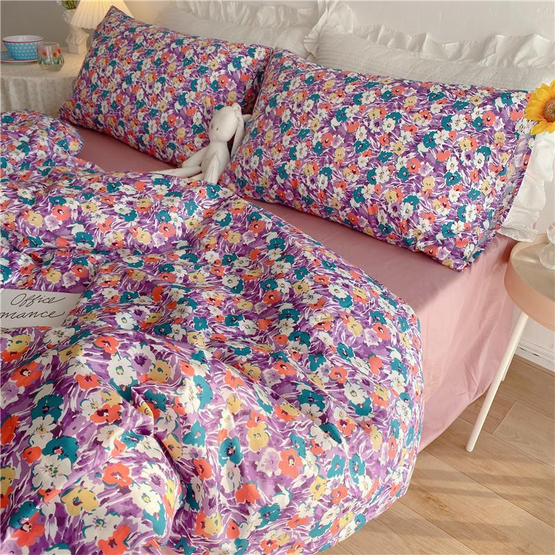 HKM-058579 Floral Print Cotton Bedding Set in Various Sizes with Pillowcases and Quilt Covers