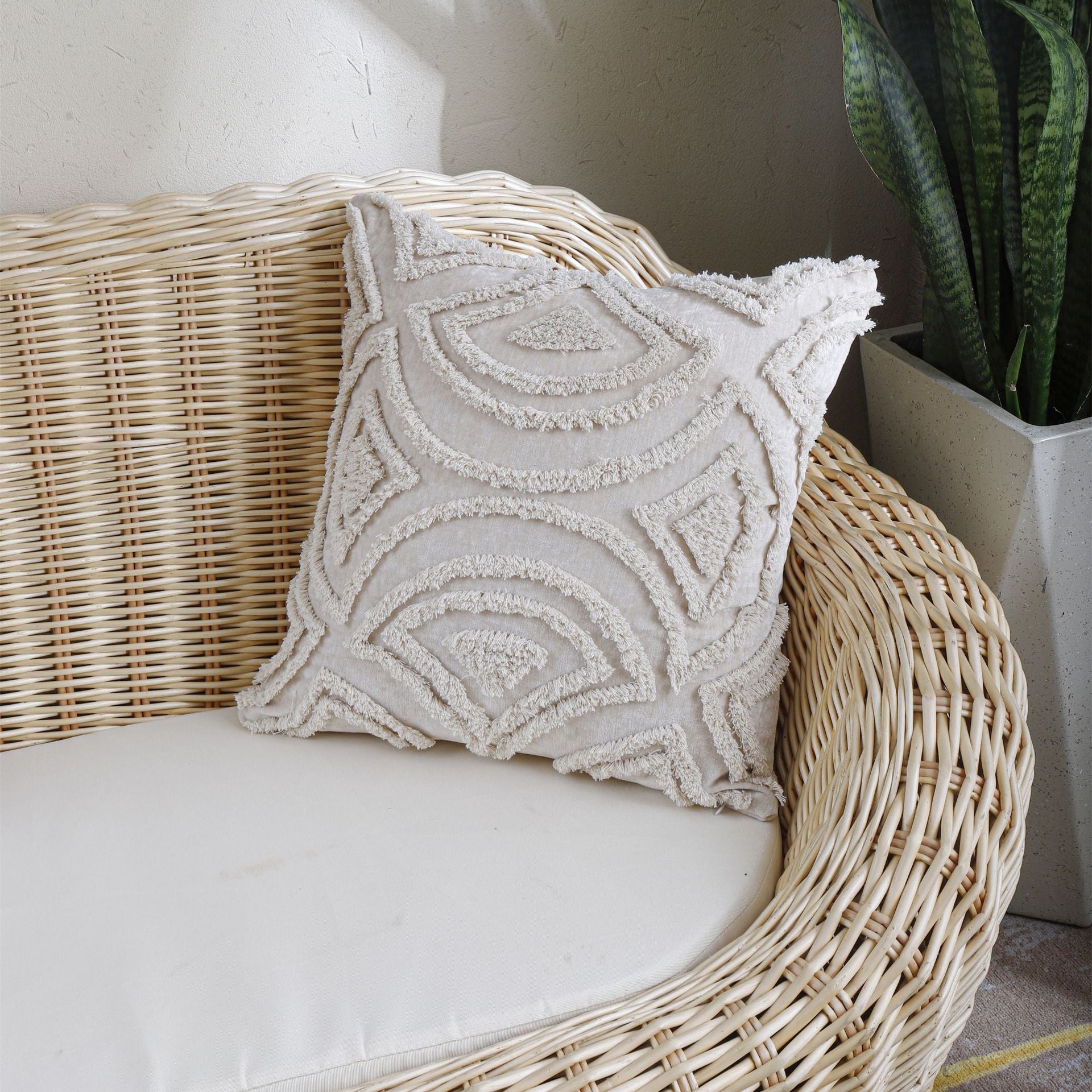 HKM-059795 Geometric Abstract Hand-Tufted Flannelette Pillowcase for Modern Decor