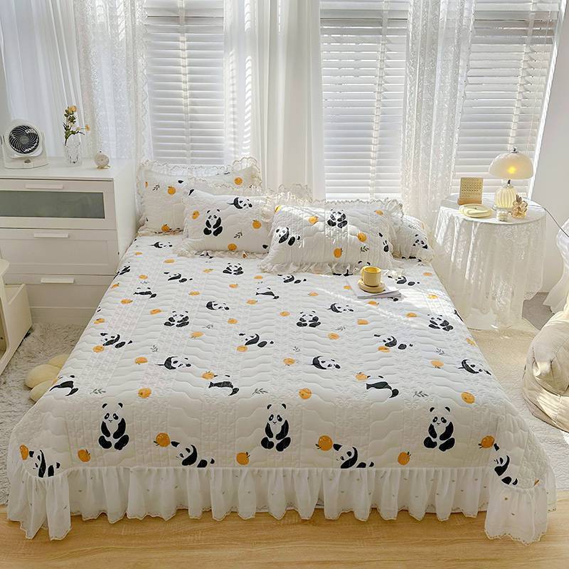 HKM-060051 Three-Piece Floral Cotton Lace Embroidery Quilted Bed Cover Set