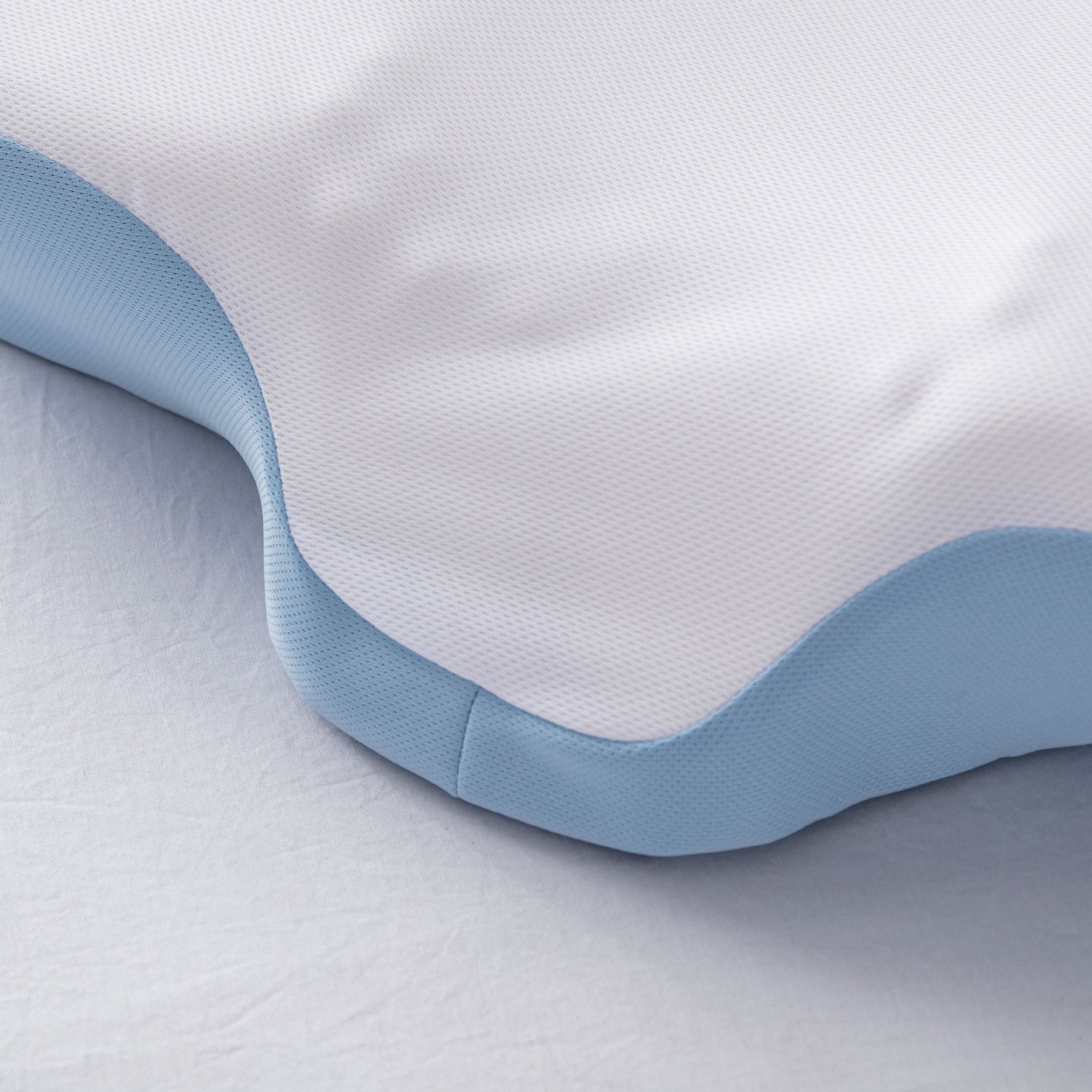 HKM-063315 Ergonomic Latex Memory Pillow for Neck Support and Improved Sleep Posture