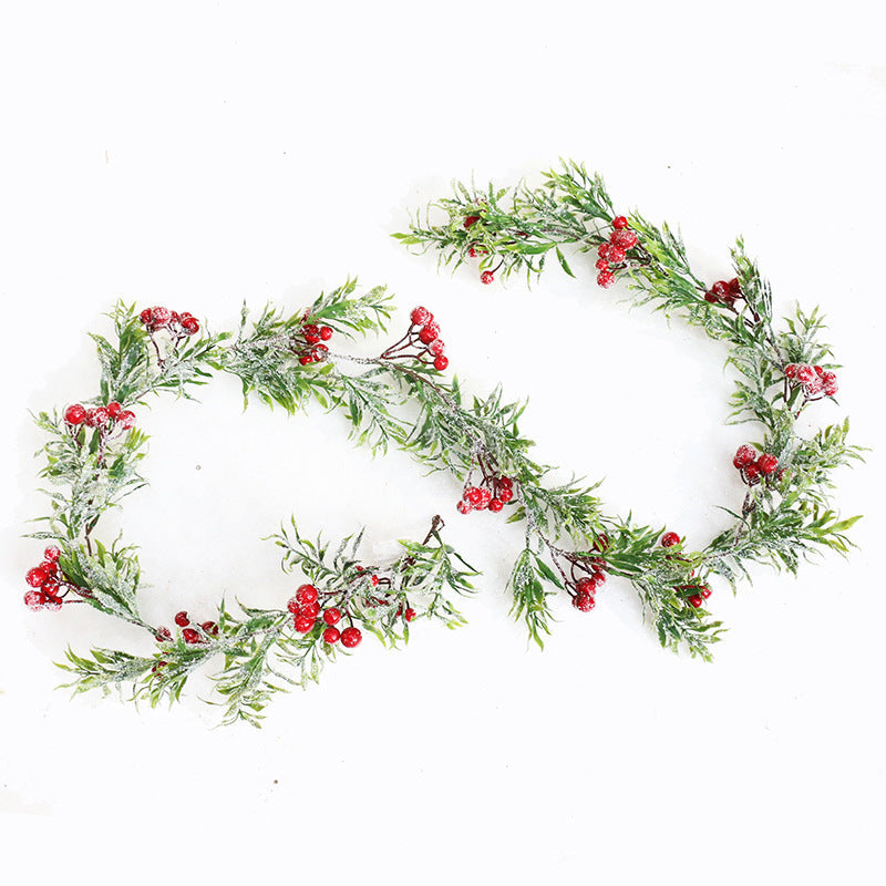 HKM-069075 Creative Snowflake Pine Branch Decoration with Red Fruit Ornaments