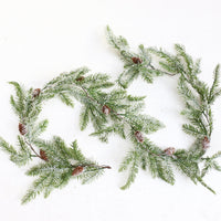 HKM-069075 Creative Snowflake Pine Branch Decoration with Red Fruit Ornaments