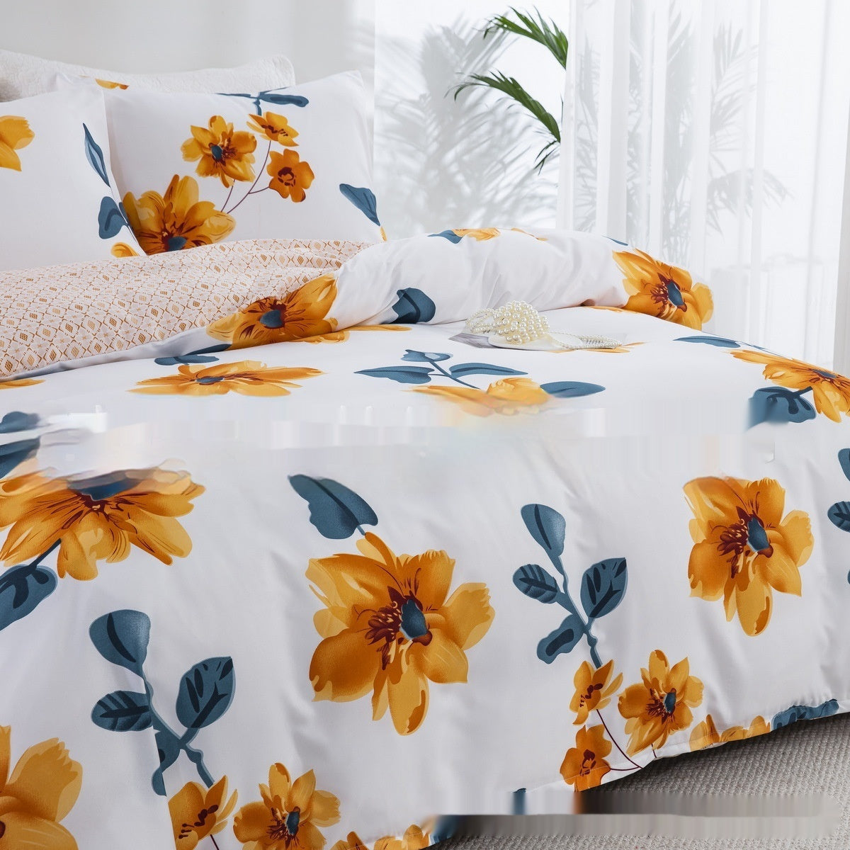HKM-069779 Modern Three-Piece Skin-Friendly Bedding Set with Pillowcases - Multiple Sizes Available