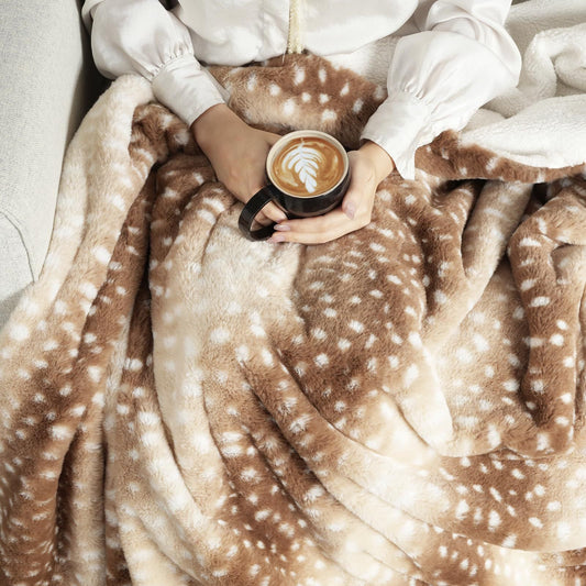 HKM-070931 Personalized Animal Stripe Flannel Blanket - Multiple Sizes and Colors Available