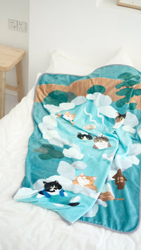 HKM-076691 Japanese Cartoon Cat Flannel Air Conditioner Blanket - Mint Hot Spring Design, 150cm x 100cm