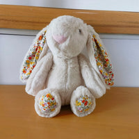 HKM-082131 Kawaii Plush Easter Rabbit Doll - Fluffy Bunny with Long Ears, Perfect for Kids and Gifts