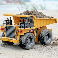 HKM-086163 Remote Control Dump Truck Toy - 1:18 Scale Electric Construction Vehicle for Kids Ages 5+