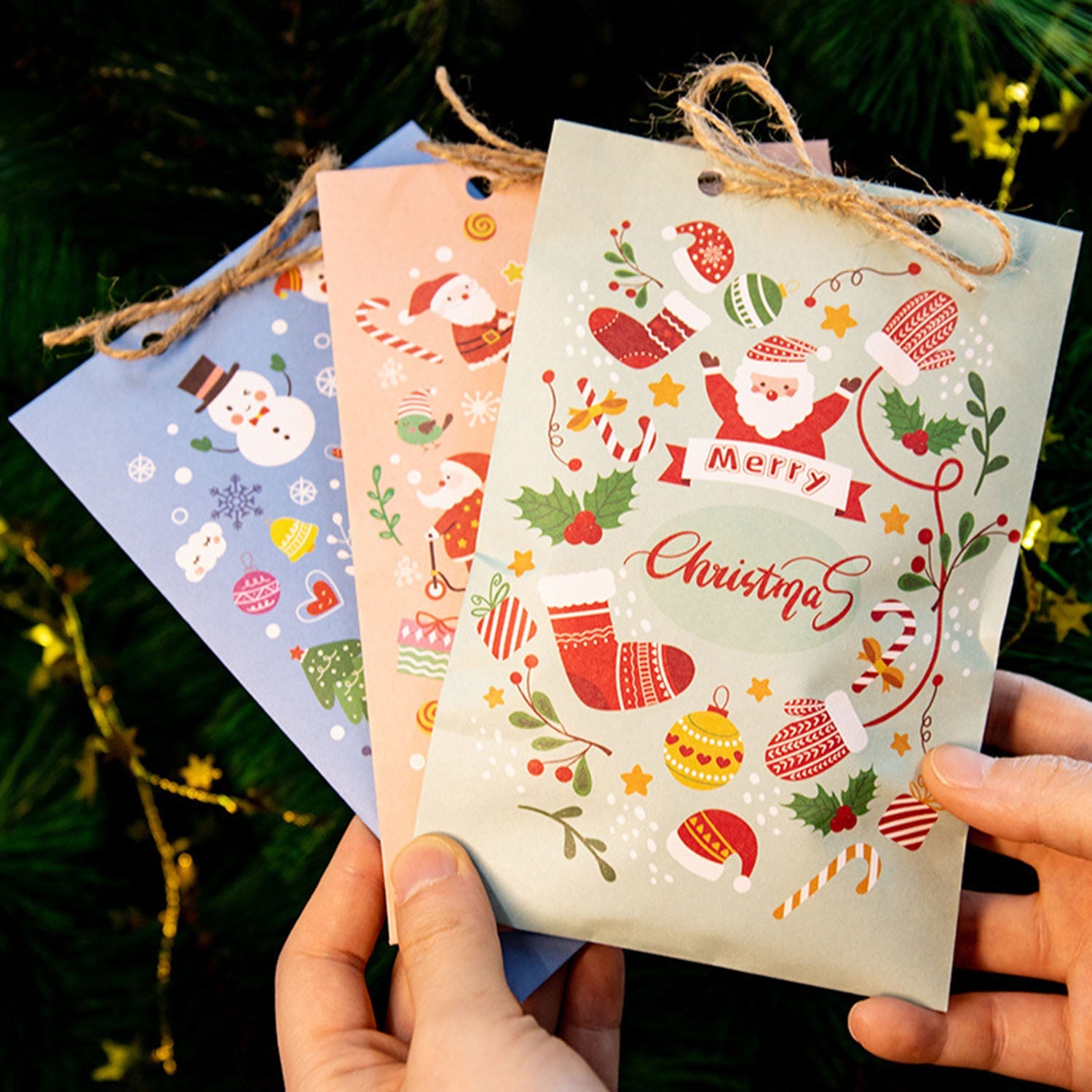 HKM-088019 48-Pack Christmas Advent Calendar Gift Bags with Stickers, Clips, and Rope - Festive Santa Claus and Snowman Designs